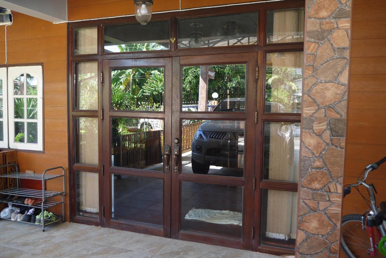 Punnpannsuk Hostel Trat Exterior photo