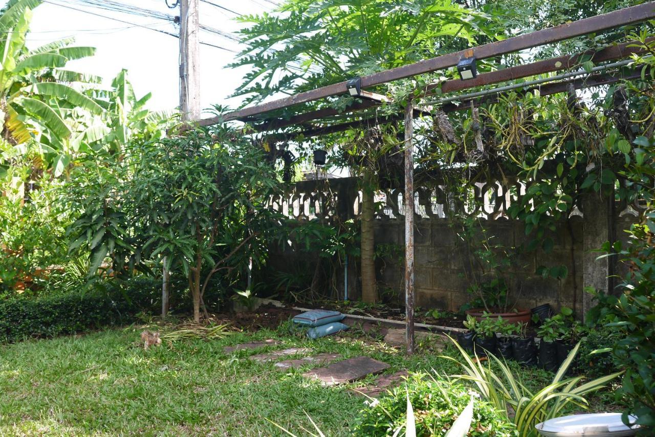 Punnpannsuk Hostel Trat Exterior photo